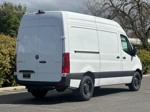 New 2025 Mercedes-Benz Sprinter 2500 image 3