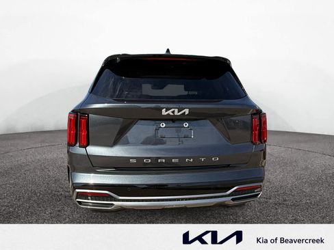 Used 2022 Kia Sorento SX image 4