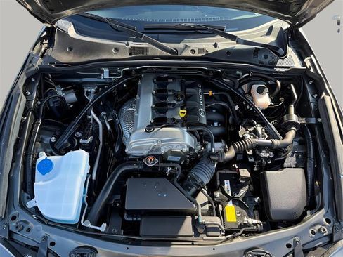 Used 2021 MAZDA MX-5 Miata RF Grand Touring image 22