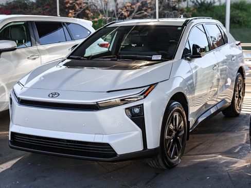 Certified 2026 Toyota bZ image 3