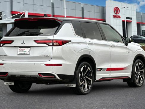 Used 2024 Mitsubishi Outlander Ralliart image 4