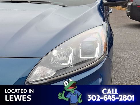 Used 2020 Ford Escape SE image 8