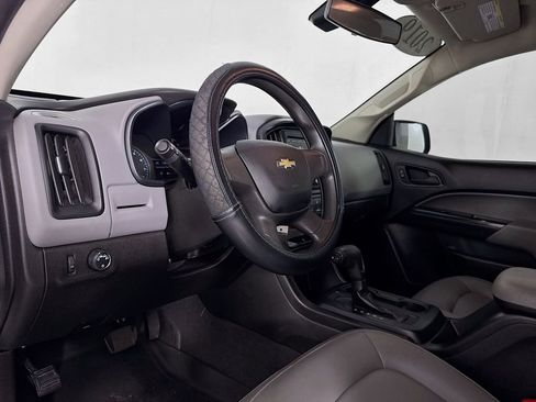 Used 2019 Chevrolet Colorado W/T image 12