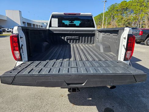 Used 2023 GMC Sierra 2500 SLE w/ SLE Convenience Package image 12