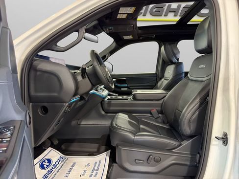 New 2026 Ford Expedition Max Platinum w/ Stealth Performance Package AWD/4WD image 14
