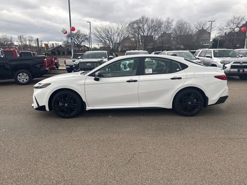 New 2026 Toyota Camry Hybrid w/ Convenience Package AWD/4WD image 4