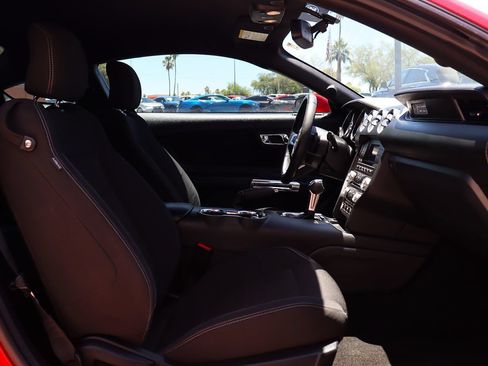 Used 2015 Ford Mustang Coupe w/ Equipment Group 051A RWD image 28