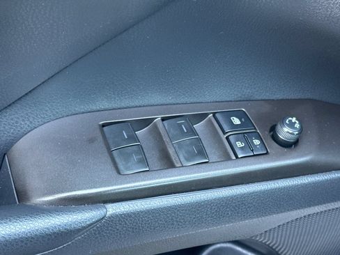 Certified 2022 Toyota Camry SE FWD image 15