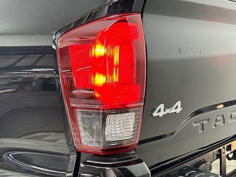 Used 2023 Toyota Tacoma SR AWD/4WD image 23