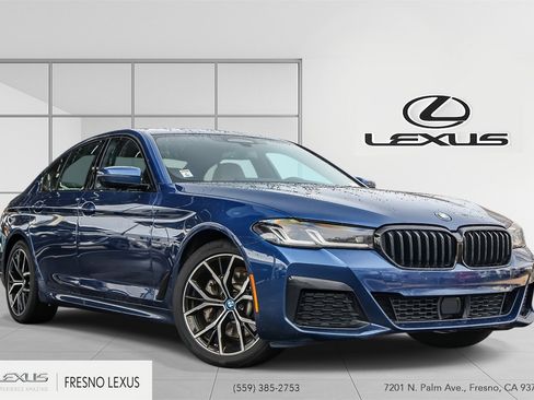 Used 2022 BMW 530e w/ M Sport Package image 1