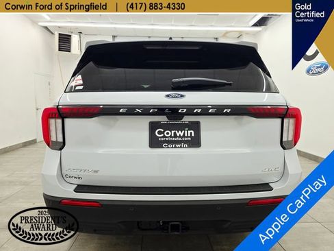 Used 2026 Ford Explorer Active AWD/4WD image 5