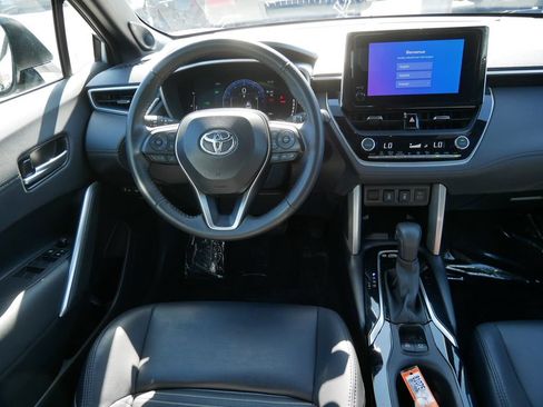 Used 2024 Toyota Corolla Cross AWD Hybrid w/ Convenience Package image 12