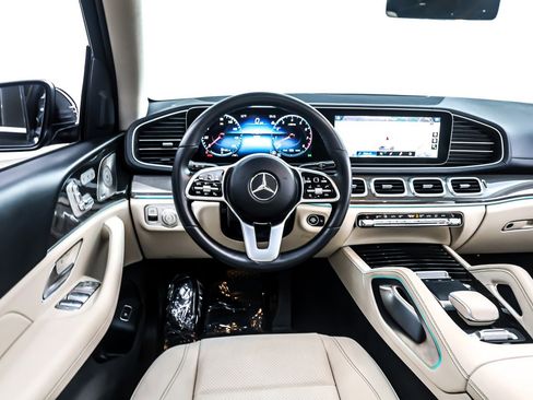 Certified 2023 Mercedes-Benz GLS 450 4MATIC image 6