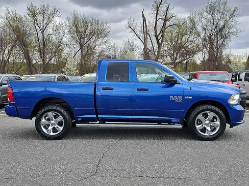 Used 2019 RAM 1500 Express w/ Express Value Package AWD/4WD image 7