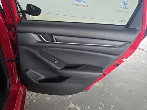 Used 2021 Honda Accord Sport image 16