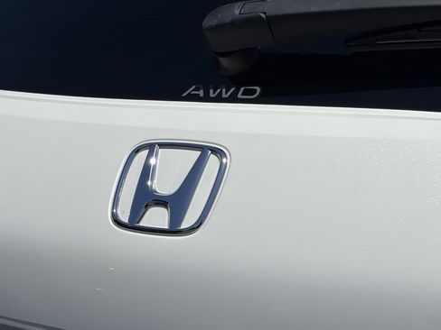 Used 2023 Honda HR-V EX-L image 4