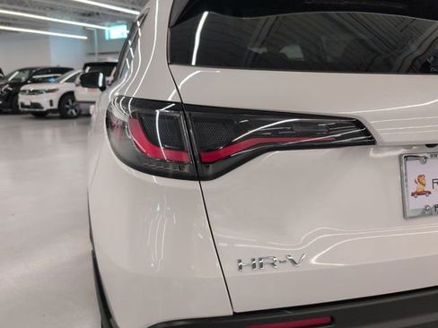 Used 2026 Honda HR-V LX image 31