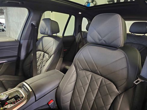 Used 2024 BMW X5 M60i image 32
