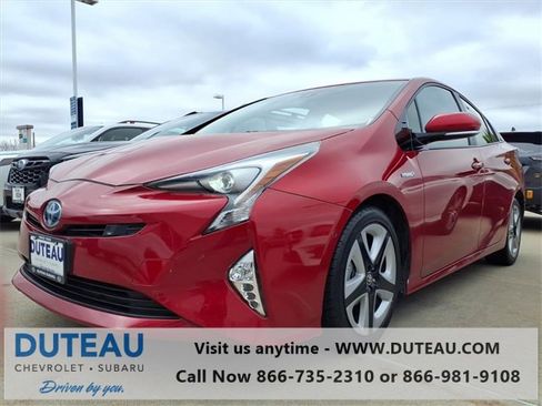 Used 2017 Toyota Prius Four Touring image 2