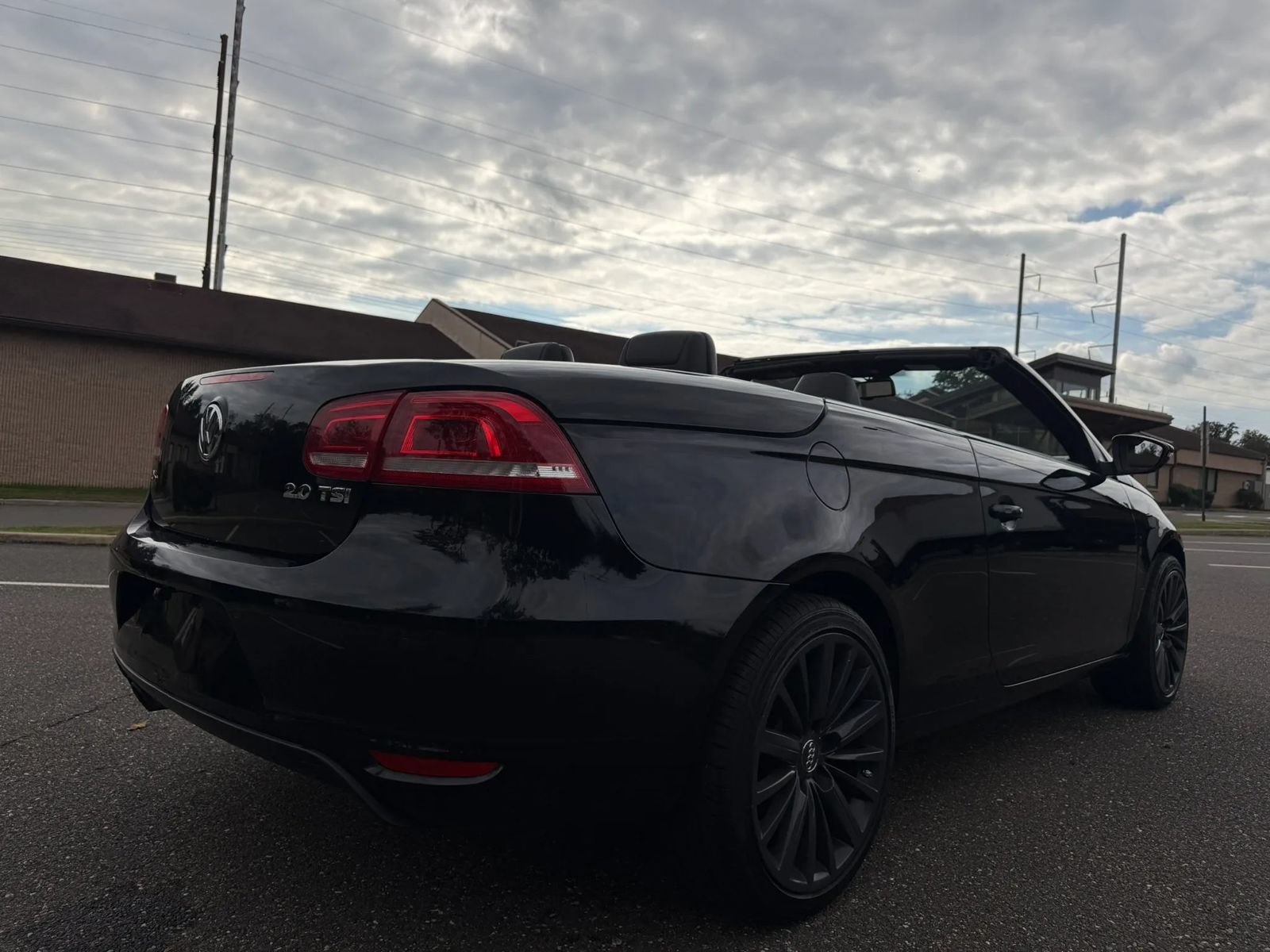 Used 2013 Volkswagen Eos Lux FWD image 13