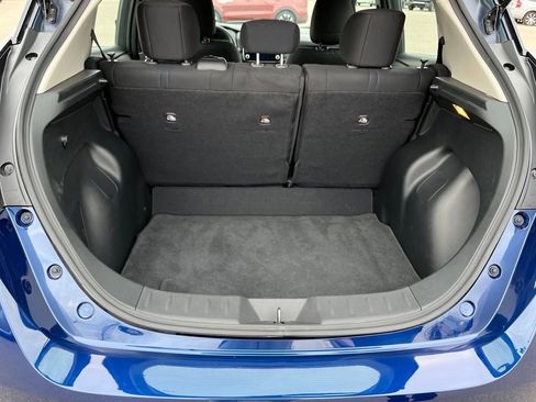 Used 2025 Nissan Leaf S image 26