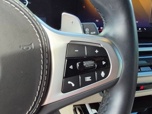 Used 2024 BMW X7 xDrive40i w/ M Sport Package AWD/4WD image 11