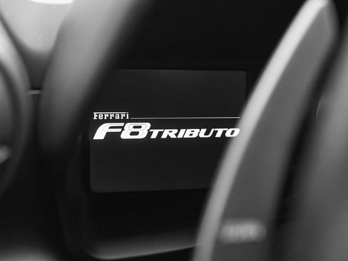 Used 2021 Ferrari F8 Tributo image 38