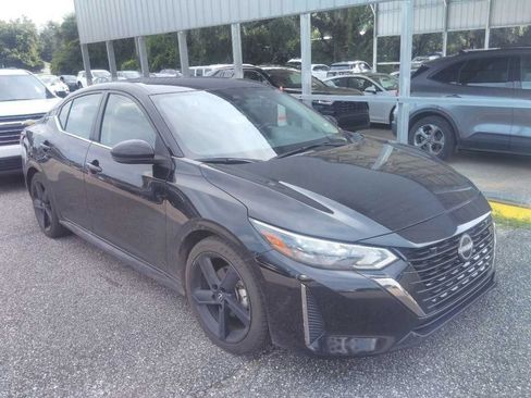Used 2025 Nissan Sentra SR FWD image 4