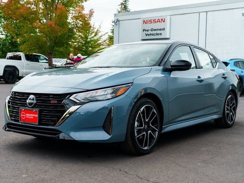 New 2025 Nissan Sentra SR w/ SR Premium Package image 3