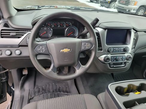 Used 2020 Chevrolet Tahoe 4WD w/ Remote Keyless Entry Package image 6