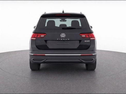 Used 2022 Volkswagen Tiguan SE AWD/4WD image 7