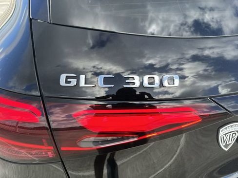 Used 2023 Mercedes-Benz GLC 300 image 37