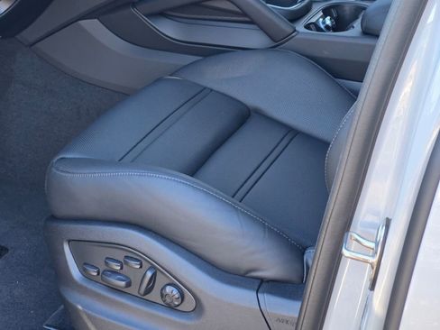 New 2026 Porsche Cayenne GTS AWD/4WD image 20