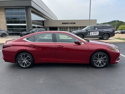 Certified 2025 Lexus ES 350 w/ Premium Package