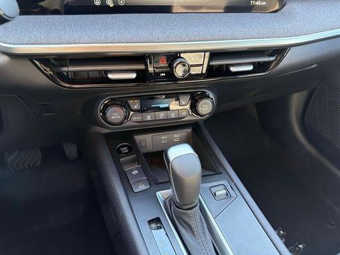 New 2026 Nissan Kicks SV image 10