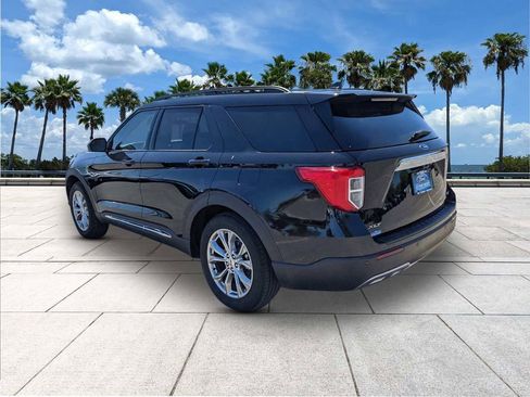 Certified 2020 Ford Explorer XLT w/ Equipment Group 202A image 6