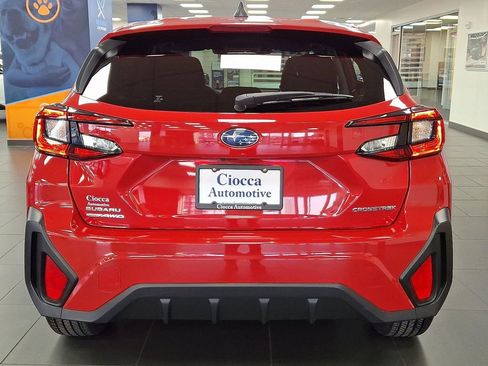 Used 2024 Subaru Crosstrek 2.0i w/ Crosstrek Mirror Package image 8