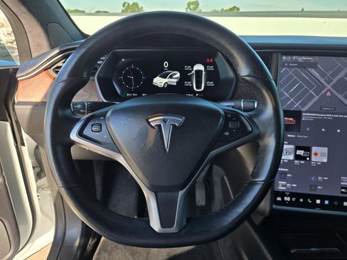 Used 2019 Tesla Model X Long Range image 14