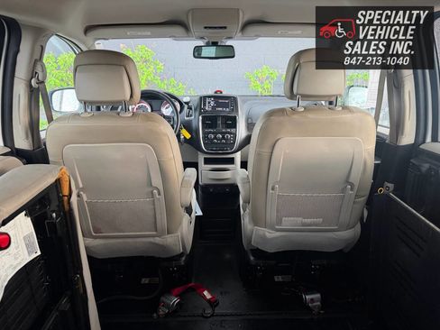 Used 2019 Dodge Grand Caravan SE w/ Power Convenience Group I FWD image 29