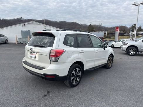 Used 2018 Subaru Forester 2.5i Premium w/ All-Weather Package image 8