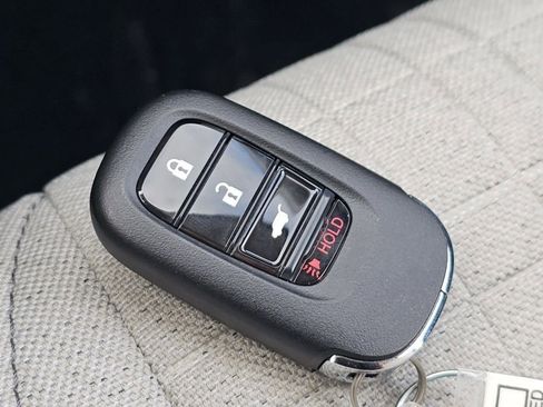 New 2027 Honda HR-V LX image 32