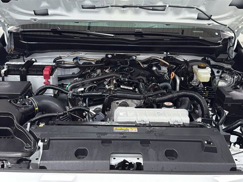 Certified 2025 Toyota Tacoma SR5 image 25