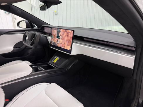 Used 2024 Tesla Model S Plaid AWD/4WD image 14
