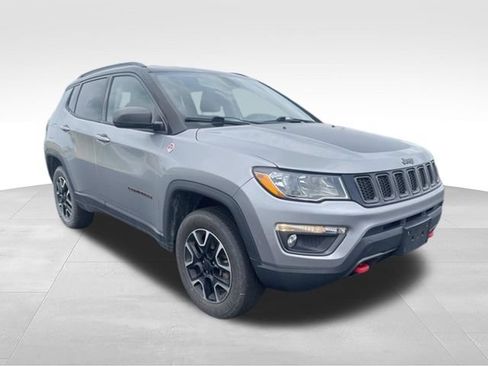 Used 2020 Jeep Compass Trailhawk AWD/4WD image 8