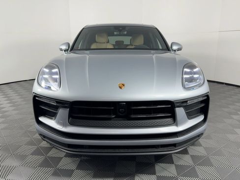 Certified 2026 Porsche Macan AWD/4WD image 6