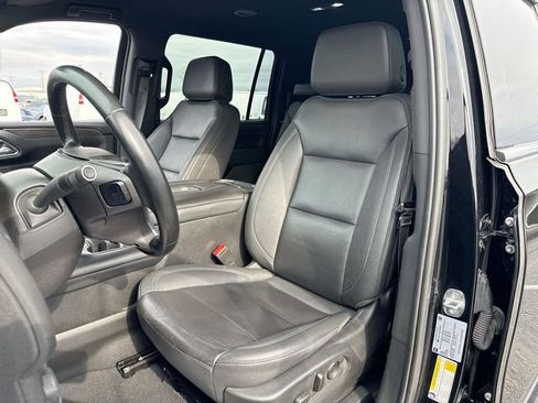 Used 2023 Chevrolet Suburban LT RWD image 11