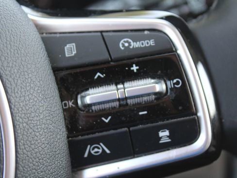 Certified 2023 Kia Sorento SX FWD image 32