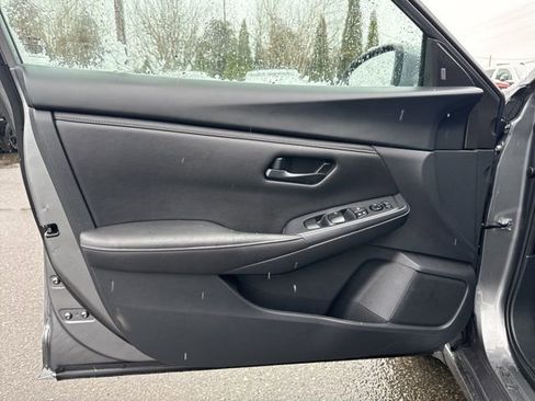 Used 2024 Nissan Sentra S image 26