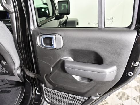 Used 2026 Jeep Gladiator Rubicon AWD/4WD image 43
