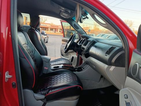 Used 2007 Toyota Tacoma PreRunner image 17